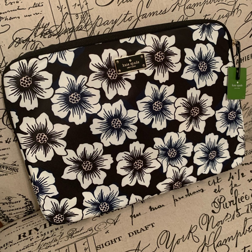 NWT Kate Spade Blake Avenue Laptop Case